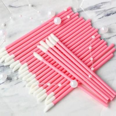 LIPS BRUSH